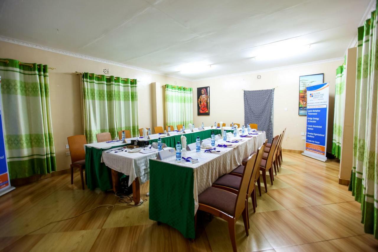 Maya Gardens Sagana Resort 外观 照片